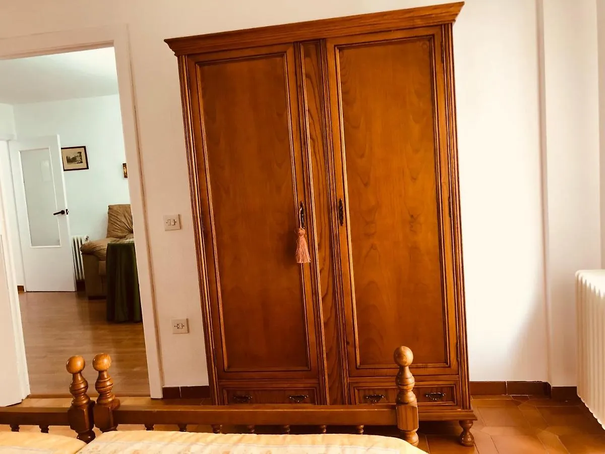 Vivienda Familiar En El Centro De Baeza Apartment